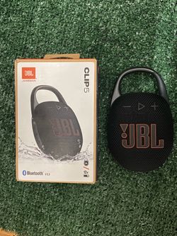 JBL clip 5