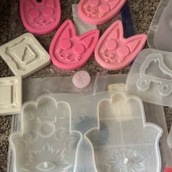 Resin/Acrylic Molds