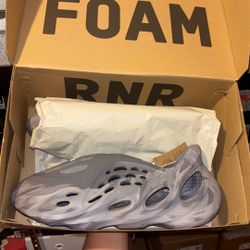 adidas Yeezy Foam RNR Mx Granite