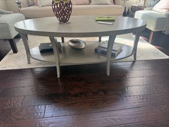 Coffee table (Gray)