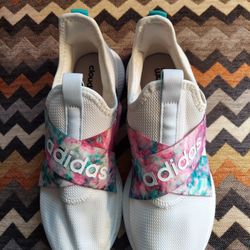 Shoes Women Size 6.5 Like New 