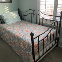 Metal Trundle/Day Bed