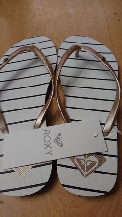 roxy sandal size 8 new