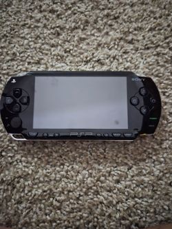 Sony PlayStation Portable Value Pack - Black (PSP-1001K)