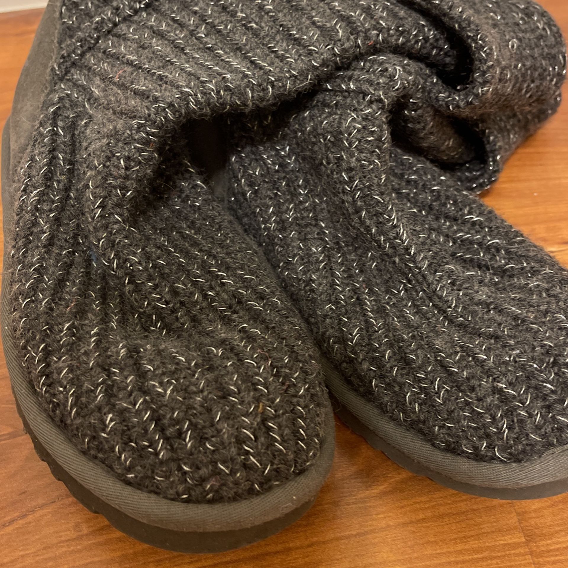 Ugg Woman Knitted Tall Grey Boots Size 7