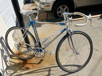52CM Colnago Master bicycle steel frame early 90 s with full campagnolo C record equipment ! Beautiful bike in excellent condition as smooth as silk t