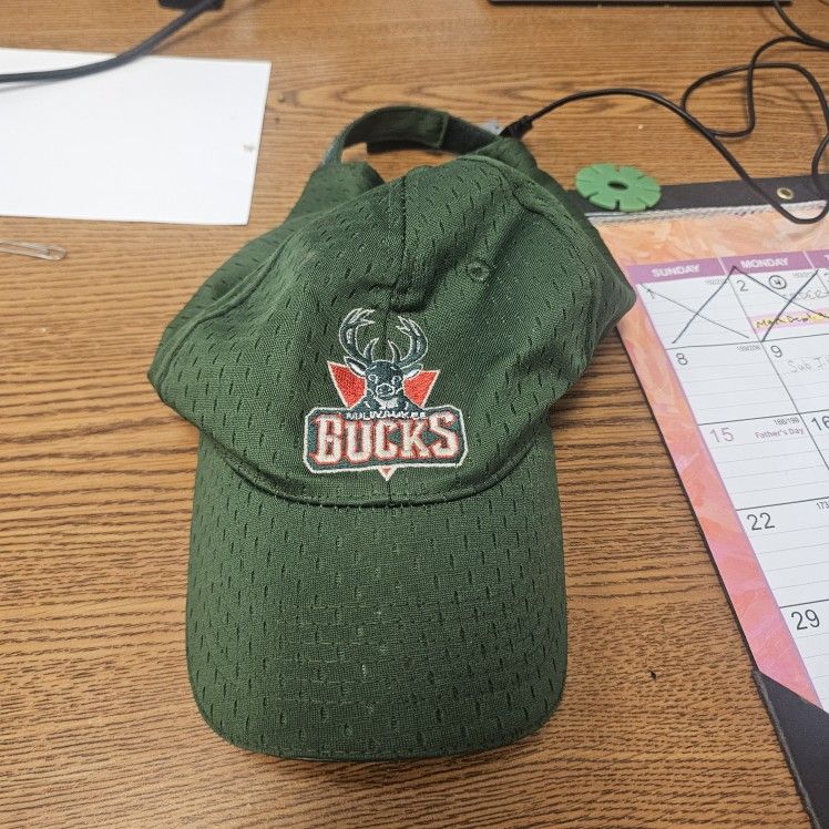 Milwaukee Bucks Vintage Hat