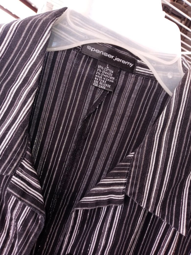 🙂❗Bonita blusa de mujer, usada, negra, talla L❗