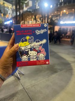 Hellokitty mystery box dodgers new