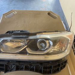 17-19 HONDA ACCORF HEADLIGHTS