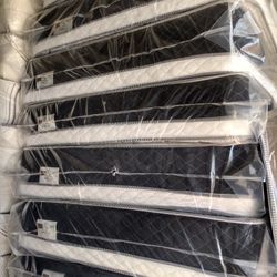 💤🛏️Mattress 12" Inches
🟨 All sizes🛏️💤
🔵Pillow top🛏️
⚪Same day delivery 🚚
🟢Queen sizes $199
🟡Full sizes $ 180
🟠Twin sizes $130
🟣cal King $
