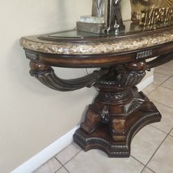 El dorado Console table