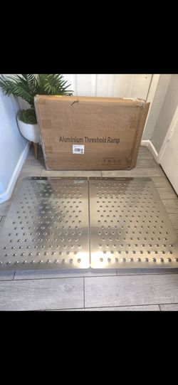 33" L x 48" W Heavy Duty Aluminum Shed Ramp for Mowers, 1500 lbs
High-Traction Punch Tread Pattern, Smooth Step Threshold Transition