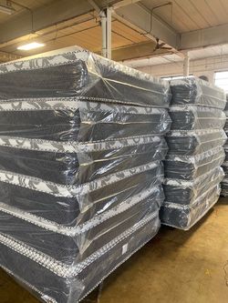 Huge Mattress Sets on Sale