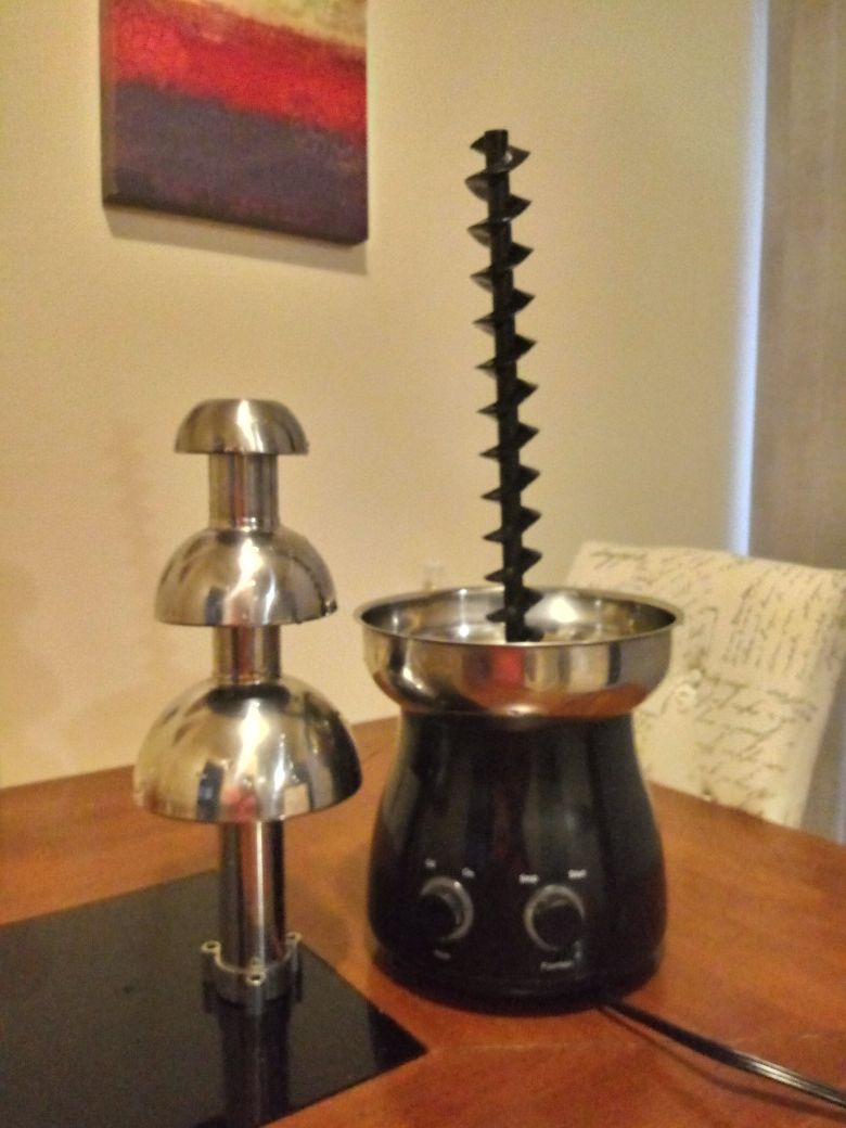 Chocolate fountain