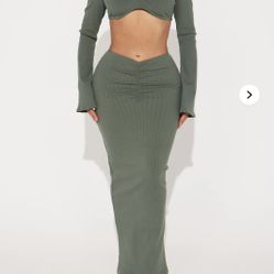 Green Two Piece Skirt And Top Fashion Nova Size Medium 