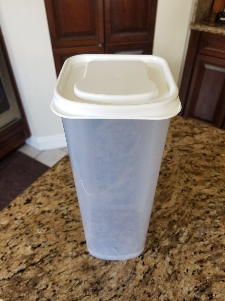 Bread keeper storage container