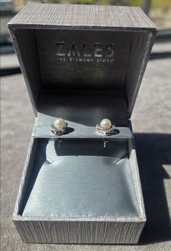 Sales earrings