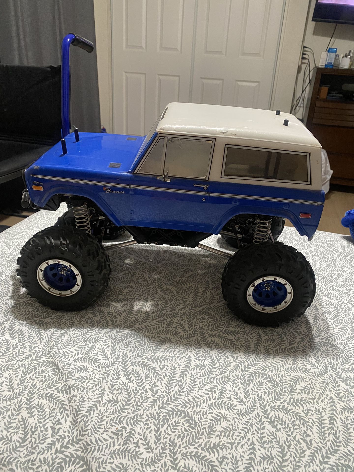 Tamiya CR-01 Crawler