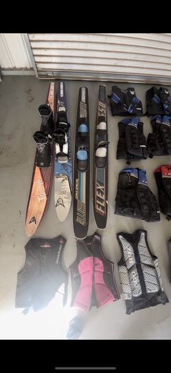 Waterskis! Wakesurf Rope! Kids Life Vests Adult Life Jackets Flag Wakeboard Ropes! Tube Ropes