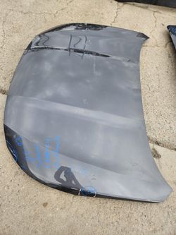 Subaru Legacy Hood OEM