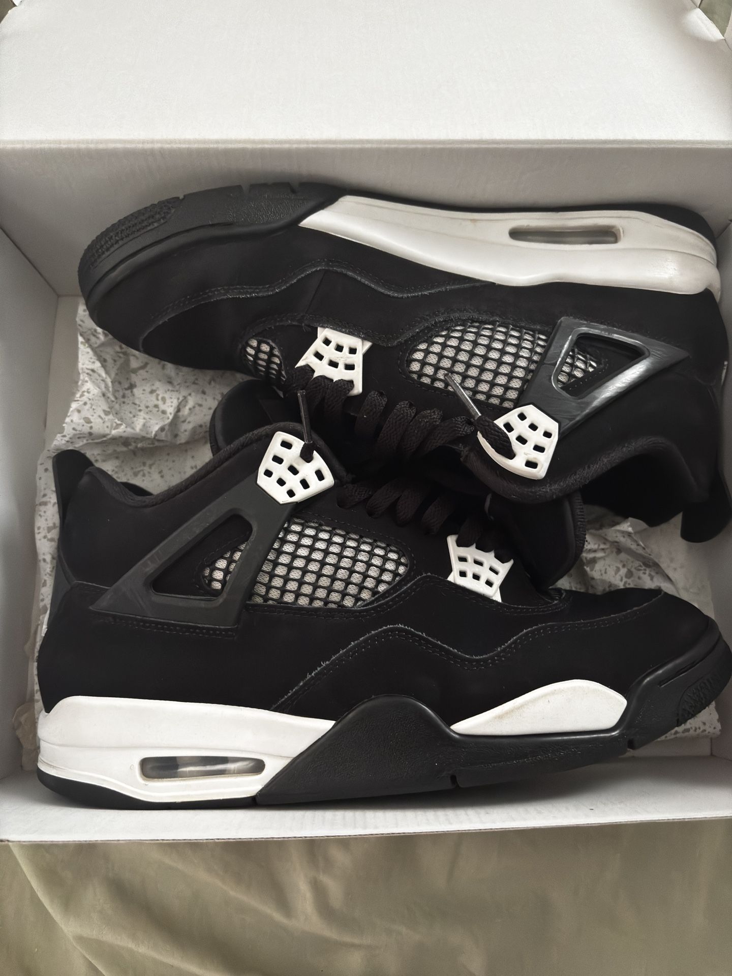 jordan 4 white thunder
