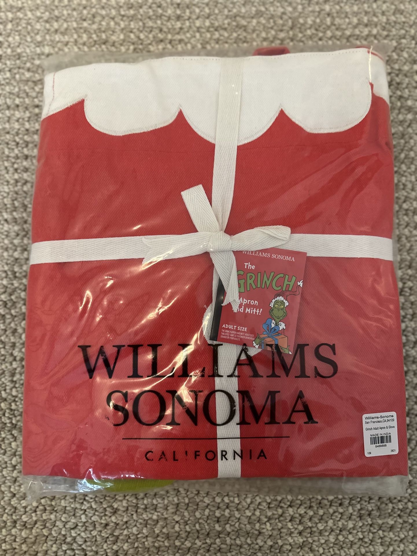 Williams & Sonoma Adult Grinch Apron & Mitt