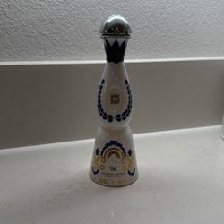 Waldorf Astoria class Azul Tequila Empty Bottle 