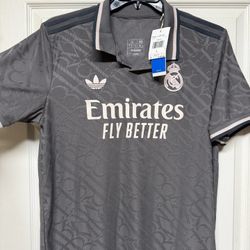 Adidas Real Madrid 3rd Kit Size Large 
