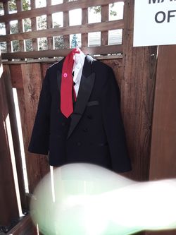 Litte guy tuxedo