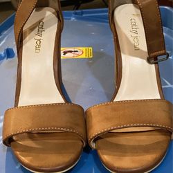 CATHY JEAN Heels Tan Size 8 Women’s
