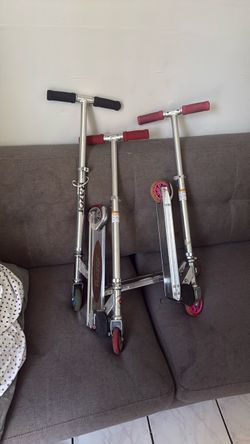 3 razor scooters