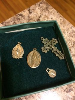 Catholic pendents and 1976 41st Eucharistic Congress metal pewter