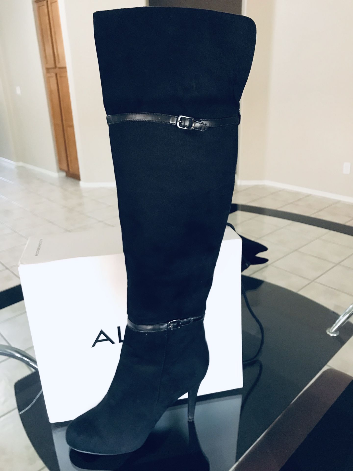 Aldo Arely Knee High Velvet Women’s Boots Size 9 Black