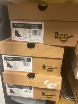 7 pairs of Dr Martens brand new
