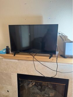 32 in Polaroid tv.