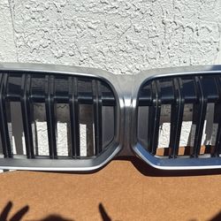 Genuine OEM BMW 3 G20 G21 2024 Front grill 51115A1BFA9 DGJ217