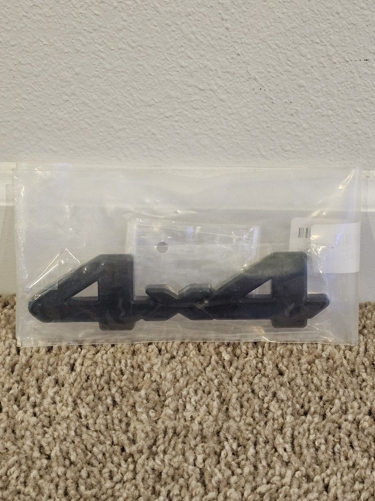 Toyota 4x4 Emblem Cover 3M Blackout