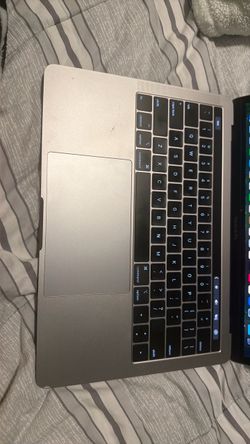 Apple MacBook Pro 13" 2019 i5 1.4GHz 8GB 256GB SSD Silver Iris 645
