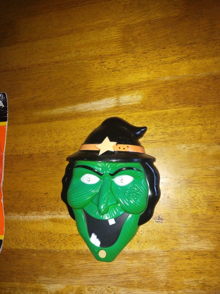 Halloween Decor