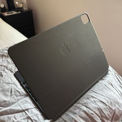 Apple Magic Keyboard 