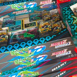 Pokemon Crown Zenith Collection Box