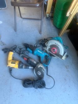 Set 4 tools makita circular saw and hammer drill, porter cable Grinder and DeWalt deck drywall screwdriver