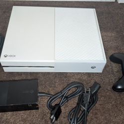White Xbox One