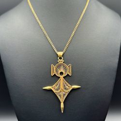 17k solid yellow gold Filigree Africa Cross Pendant & 28” curb chain 2.5mm 30.5 grams Necklace