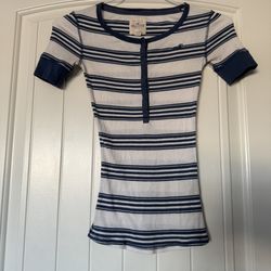 🔥 Y2K Hollister Ribbed Baby Tee – Blue & White Striped Henley | XS | Super Flattering Fit 🔥