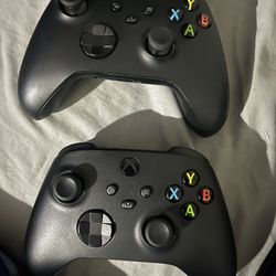 new gen xbox one controller and old gen controller 