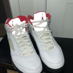 Air Jordan 5fire Red size 9.5