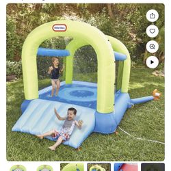 Little Tikes Splash n' Spray Bounce House with Slide