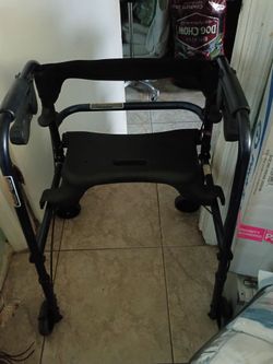 Wide Collapsible Walker W/Seat